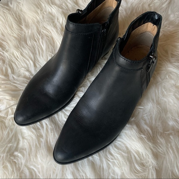 naturalizer baron bootie